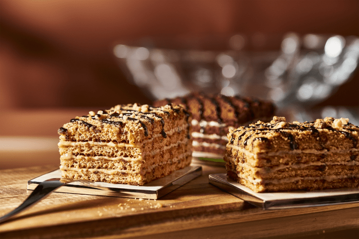 Honey Baby Cake with walnuts